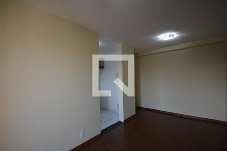 Sala de apartamento para alugar com 2 quartos, 50m² em Parada de Lucas, Rio de Janeiro