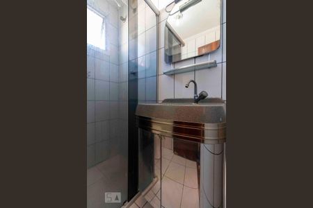 Banheiro de apartamento para alugar com 2 quartos, 55m² em Itaquera, São Paulo