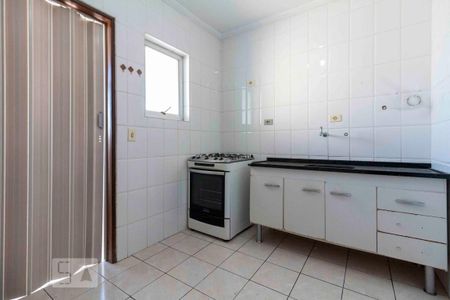 Cozinha de apartamento para alugar com 2 quartos, 55m² em Itaquera, São Paulo