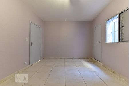 Sala/Quarto de casa para alugar com 1 quarto, 37m² em Conceição, Diadema