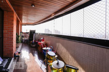 Varanda de apartamento à venda com 4 quartos, 178m² em Pompeia, São Paulo