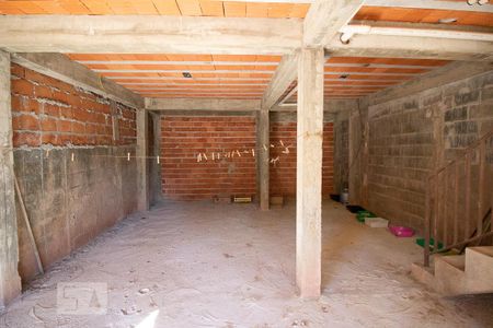 Casa à venda com 162m², 2 quartos e 2 vagas Casa à venda com 162m², 2 quartos e 2 vagasQuintal