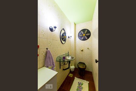 Lavabo de casa à venda com 3 quartos, 220m² em Icaraí, Niterói
