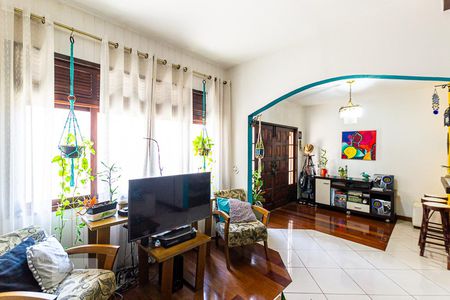 Sala de casa à venda com 3 quartos, 220m² em Icaraí, Niterói