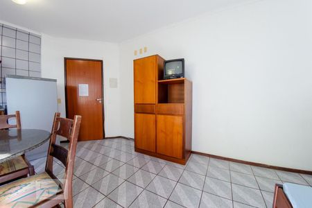 Sala de apartamento para alugar com 1 quarto, 40m² em Cachoeira do Bom Jesus, Florianópolis