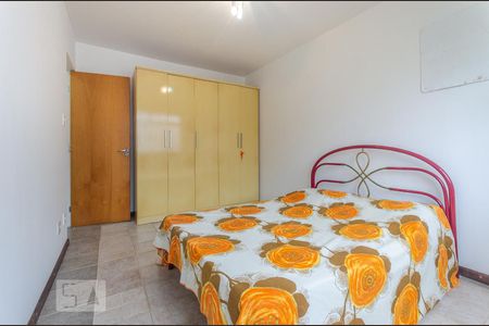 Quarto de apartamento para alugar com 1 quarto, 57m² em Imbuí, Salvador