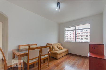 Sala de apartamento para alugar com 1 quarto, 57m² em Imbuí, Salvador