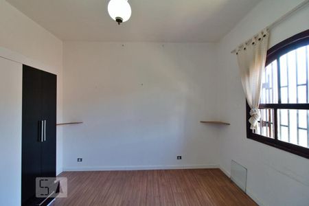 Casa à venda com 303m², 4 quartos e 6 vagas Casa à venda com 303m², 4 quartos e 6 vagasQuarto 3