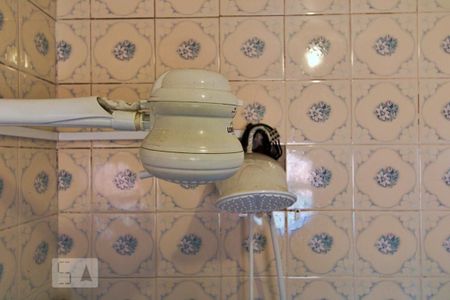 Casa à venda com 303m², 4 quartos e 6 vagas Casa à venda com 303m², 4 quartos e 6 vagasBanheiro da Suíte 1