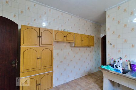 Casa à venda com 303m², 4 quartos e 6 vagas Casa à venda com 303m², 4 quartos e 6 vagasÁrea de Serviço