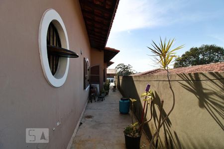 Casa à venda com 303m², 4 quartos e 6 vagas Casa à venda com 303m², 4 quartos e 6 vagasÁrea Externa
