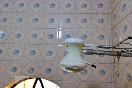 Casa à venda com 303m², 4 quartos e 6 vagas Casa à venda com 303m², 4 quartos e 6 vagasBanheiro