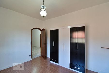 Casa à venda com 303m², 4 quartos e 6 vagas Casa à venda com 303m², 4 quartos e 6 vagasQuarto 3