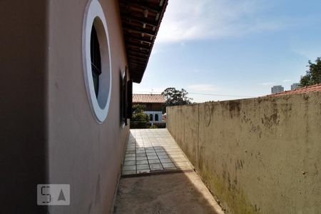 Casa à venda com 303m², 4 quartos e 6 vagas Casa à venda com 303m², 4 quartos e 6 vagasÁrea Externa