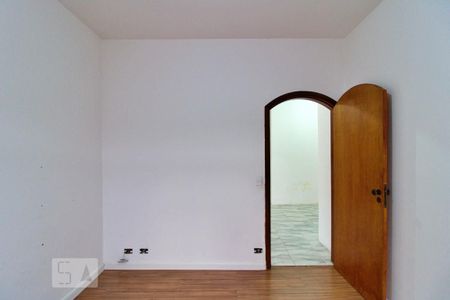 Casa à venda com 303m², 4 quartos e 6 vagas Casa à venda com 303m², 4 quartos e 6 vagasQuarto 4