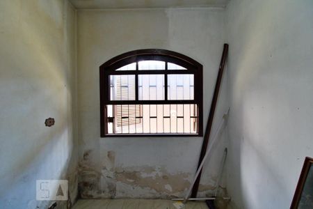 Casa à venda com 303m², 4 quartos e 6 vagas Casa à venda com 303m², 4 quartos e 6 vagasQuarto de Serviço