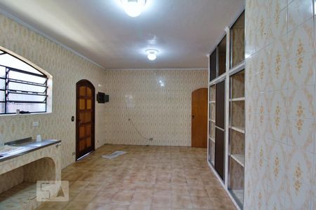 Casa à venda com 303m², 4 quartos e 6 vagas Casa à venda com 303m², 4 quartos e 6 vagasCozinha