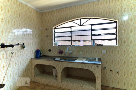 Casa à venda com 303m², 4 quartos e 6 vagas Casa à venda com 303m², 4 quartos e 6 vagasCozinha