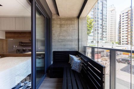 Varanda de kitnet/studio à venda com 1 quarto, 36m² em Jardim Umuarama, São Paulo