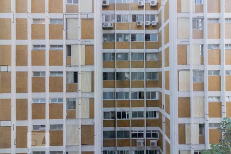 Vista Quarto 1 de apartamento à venda com 2 quartos, 83m² em Itaim Bibi, São Paulo