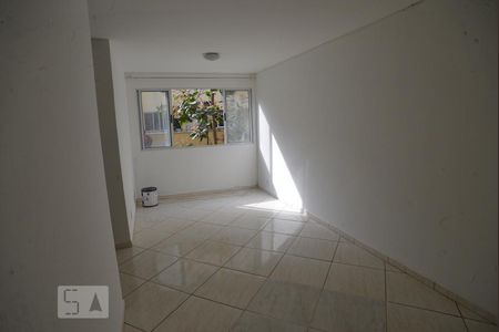 Sala de apartamento para alugar com 2 quartos, 51m² em Inhoaíba, Rio de Janeiro