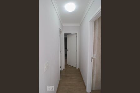 Corredor de apartamento para alugar com 2 quartos, 68m² em Jardim Flor da Montanha, Guarulhos