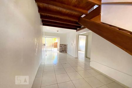 Sala de casa de condomínio à venda com 3 quartos, 92m² em Campestre, São Leopoldo