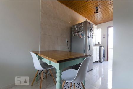 Sala de apartamento para alugar com 2 quartos, 50m² em São João do Rio Vermelho, Florianópolis