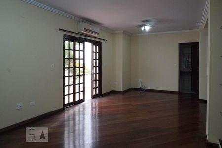 Detalhe Sala de casa à venda com 5 quartos, 379m² em Jardim Itapemirim, São Paulo