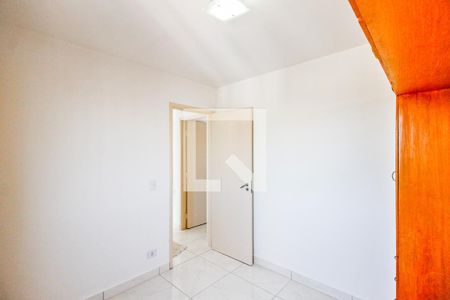 Quarto 2 de apartamento para alugar com 2 quartos, 60m² em Vila Congonhas, São Paulo