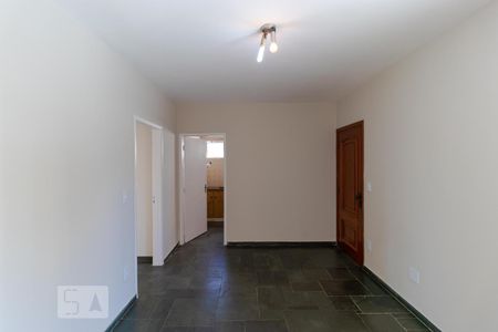 Sala de apartamento para alugar com 2 quartos, 66m² em Cambuí, Campinas