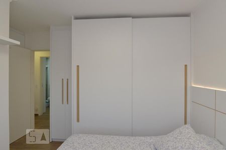 Suíte de apartamento à venda com 3 quartos, 72m² em Vila Pompéia, São Paulo