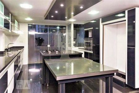 Cozinha de casa à venda com 4 quartos, 450m² em Jardim Lindóia, Porto Alegre