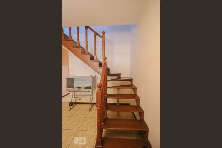 Escada de casa à venda com 3 quartos, 150m² em Vila Flórida, Guarulhos