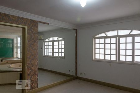 Suíte 1 de casa à venda com 4 quartos, 500m² em Tijuca, Rio de Janeiro