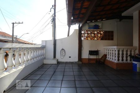 Sacada de casa à venda com 3 quartos, 170m² em Cipava, Osasco