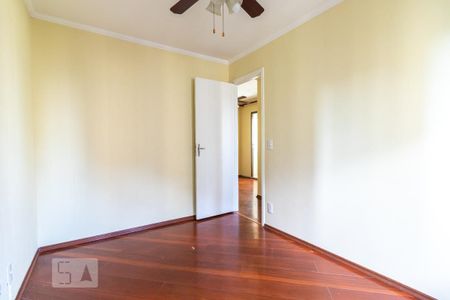 Quarto 1 de apartamento para alugar com 2 quartos, 57m² em Jardim das Flores, São Paulo