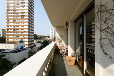 Varanda de apartamento para alugar com 4 quartos, 250m² em Pinheiros, São Paulo