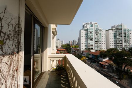 Varanda de apartamento para alugar com 4 quartos, 250m² em Pinheiros, São Paulo