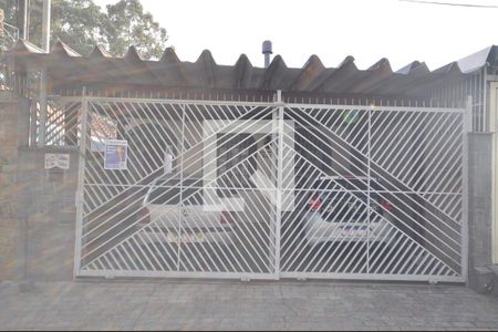 Casa à venda com 390m², 3 quartos e 2 vagas Casa à venda com 390m², 3 quartos e 2 vagasFachada