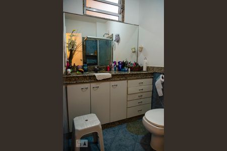 Banheiro da  Suíte 1 de apartamento à venda com 3 quartos, 115m² em Leme, Rio de Janeiro