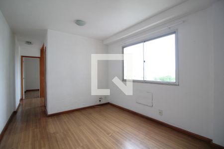 Sala de apartamento para alugar com 2 quartos, 50m² em Anil, Rio de Janeiro