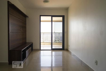 Sala de apartamento para alugar com 3 quartos, 80m² em Samambaia Sul (samambaia), Brasília