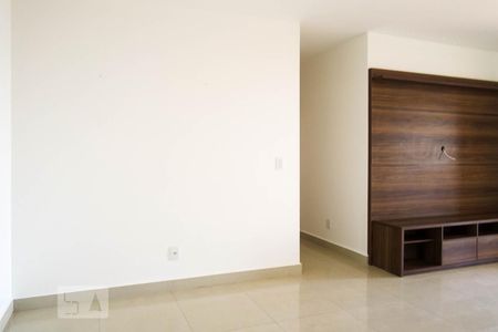 Sala de apartamento para alugar com 3 quartos, 80m² em Samambaia Sul (samambaia), Brasília