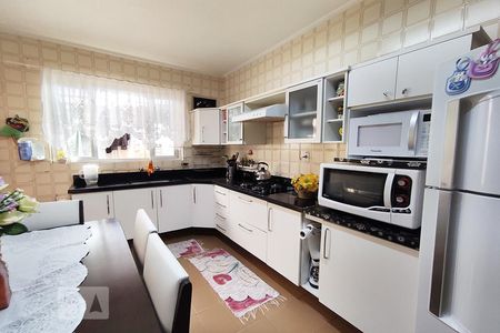 Apartamento à venda com 149m², 3 quartos e 4 vagas Apartamento à venda com 149m², 3 quartos e 4 vagasCozinha