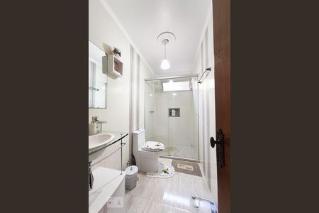 Apartamento à venda com 149m², 3 quartos e 4 vagas Apartamento à venda com 149m², 3 quartos e 4 vagasBanheiro 2