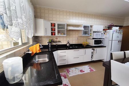 Apartamento à venda com 149m², 3 quartos e 4 vagas Apartamento à venda com 149m², 3 quartos e 4 vagasCozinha