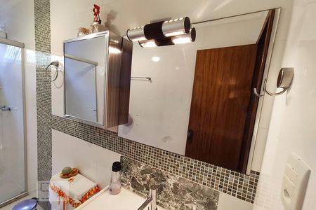 Apartamento à venda com 149m², 3 quartos e 4 vagas Apartamento à venda com 149m², 3 quartos e 4 vagasBanheiro