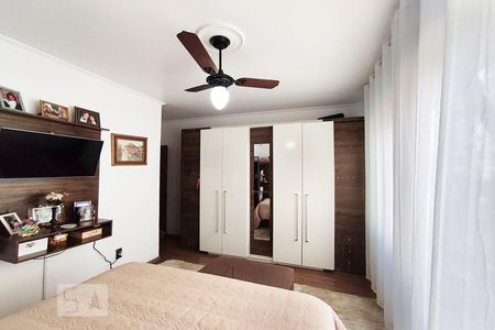 Apartamento à venda com 149m², 3 quartos e 4 vagas Apartamento à venda com 149m², 3 quartos e 4 vagasQuarto 1