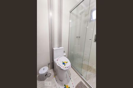 Apartamento à venda com 149m², 3 quartos e 4 vagas Apartamento à venda com 149m², 3 quartos e 4 vagasBanheiro 2